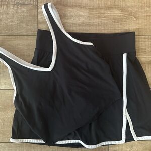 Black and White Women's Tank Top set from dillards great condition